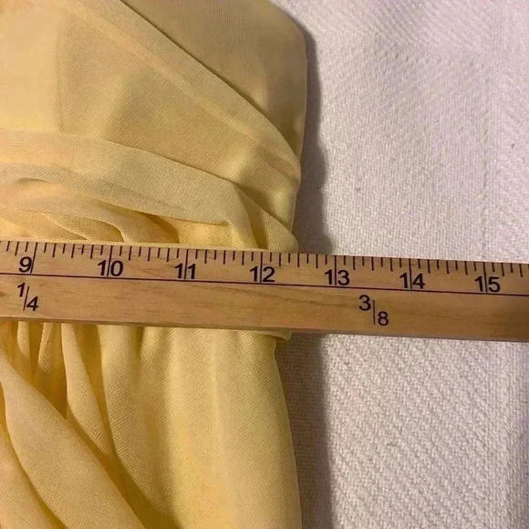 David’s Bridal | Bridesmaids Dress | Knee Length | Size 4 | Color: Canary - Picture 7 of 9